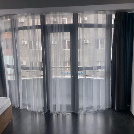 Friendly Hotel Ереван Екстериор снимка