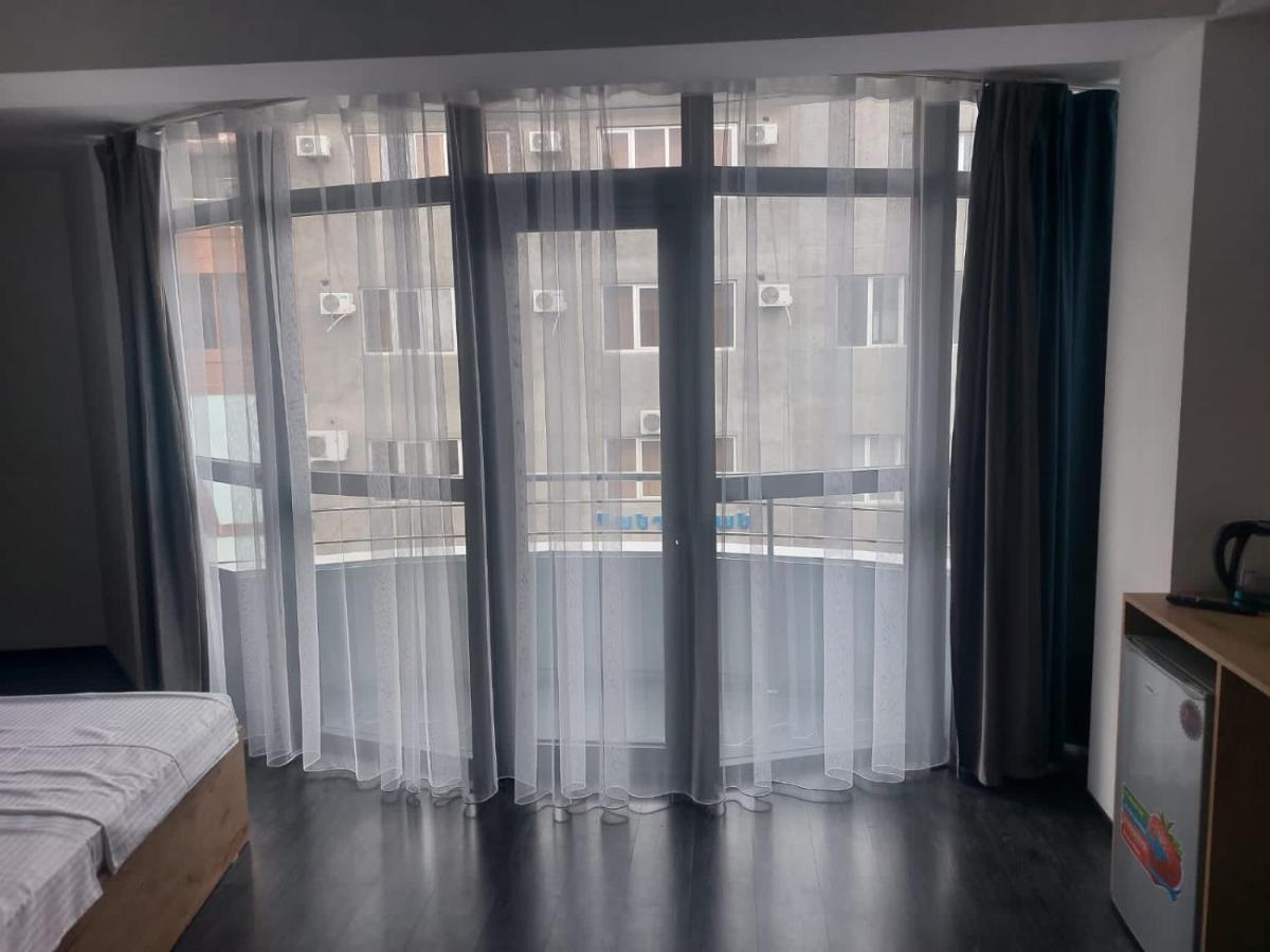 Friendly Hotel Ереван Екстериор снимка