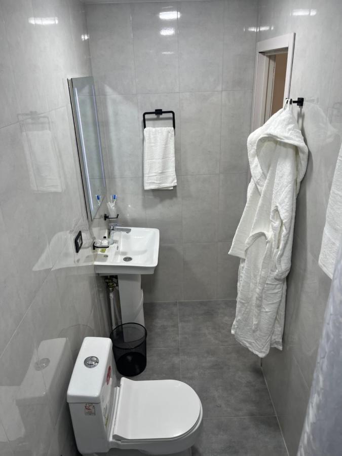 Friendly Hotel Ереван Екстериор снимка