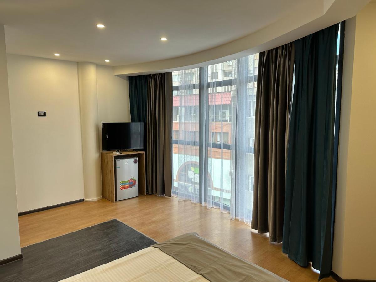 Friendly Hotel Ереван Екстериор снимка