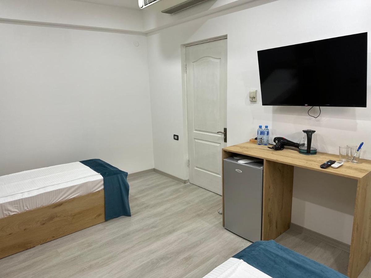 Friendly Hotel Ереван Екстериор снимка
